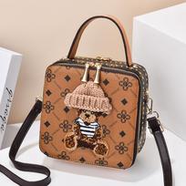 Women's Fashion Crossbody Bag 2025: Versatile High-End Small Square Handbag chaki/kava