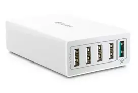 Fantec QC3-A51 Universal White AC Fast Charging – 4 USB prievadų greitasis įkroviklis