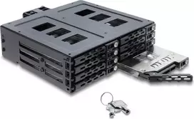 Delock 5.25 inch Wechselrahmen für 8 x 2.5 inch SATA oder SAS HDD / SSD mit Schloss