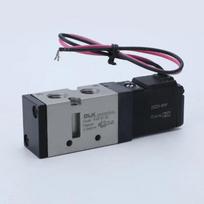 kvf3130 Solenoid valve Double headed Double control 5 Way 2 Position Power down hold Pneumatic directional valve (as the picture,DC24V)