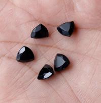 Natural Black Onyx Trillion Faceted Gemstone | Trillion Cut Black Onyx Loose Stone 4mm juoda