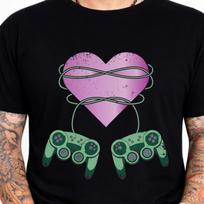 Gamer Heart Video Game Controller Retro Gaming Love Couples Graphic T-Shirt. XXXXL