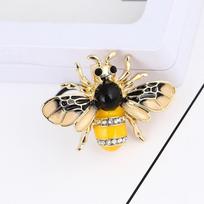 New Versatile Bee Painting Oil Little Bee Brooch Female Personality Insect Corsage Silk Scarf Buckle auksas