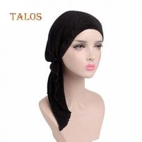 Madinga moteriška raukšlėta ilga turbano galvos apvyniojama Chemo kepurė Beanie Muslin Hidžabų mergaičių kepurės juoda