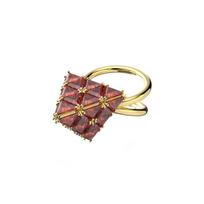 Swarovski Curiosa Triangular Cut Personalized Fashion Cubic Zirconia Ring Women's Red red 50 raudona
