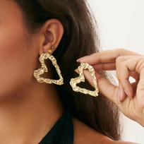 Salircon Exquisite Gold Color Heart Stud Earrings Women 2026 Trendy Irregular Wrinkled Geometric Hollowout Metal Earring Jewelry