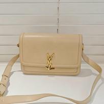 [Pre-Owned] Solferino Metal Hardware Logo Leather Tofu Shoulder Bag Medium - Very Good #XCYM4L ONE SIZE