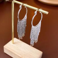 Gold-Plated Tassel Ear Cuffs: Modern Metal Earrings in European & American Style for Women