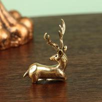 1vnt retro žalvario Kalėdų briedžio miniatiūrinių figūrėlių šventės dekoravimo priedai Mini elnio statulos darbalaukio ornamentai
