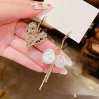 Asymmetrical Temperament Heart Drop Dangle Earrings for Women New Korean Fashion Baroque Pearl Stud Party Jewelry Accessories