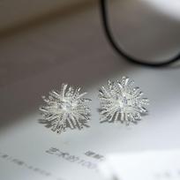 Pure White Dandelion Stud Earrings - Retro Temperament, Absolutely Beautiful Fireworks Design, Mosquito Coil Ear Clips.