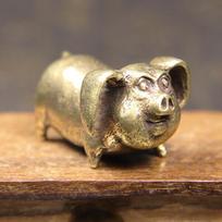 Žalvario Kūrybingos Mažos Bronzinės Kiaulės Figūrėlės Kinų Zodiako Kiaulės Papuošimai Metaliniai Pakabukai Papuošalai Stalviršio Dekoracija Namų Dekoras 1pc
