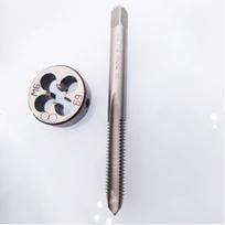 HSS M6 x 1mm Kairiarankis sriegiklis ir sriegpjovės rinkinys Metrinis smulkus sriegis Įrankiai plienui ir cinko lydiniams, 2 vnt. Nerūdijantis dirbtuvių priedas China Mainland white