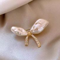 Rhinestone Butterfly Brooch Pearl Like Lapel Pin High End Women Pearl Butterfly Brooch  Blazers auksas