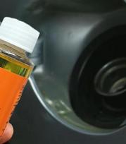 Katalizatoriaus valiklis Boost Up Variklio apsaugos nuo nusidėvėjimo priemonė Variklio priedas nuo nusidėvėjimo Veikimo gerintojas automobiliui, vejapjovei CN orange