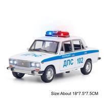 1:24 Scale LADA NIVA Vintage Car Model Toy Pull Back Doors Opened High Simulation Police Cars Models Toys Ideal Ornament
