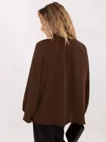 Palaidinė ruda Makadamia – elegancijai ir patogumui kiekvieną dieną.