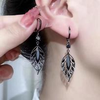 Exquisite Gold Color Hollow Crystal Leaf Drop Dangle Earrings for Women Personality Design Korean Earrings Party Jewelry Gift juoda