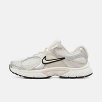 NIKE Women's W V5 RNR 2E Casual Shoes 7