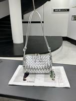 New leather women's bag fashionable woven mini camera bag pillow shell small bag single shoulder oblique span bag
