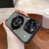 Metalinis objektyvas tinka Apple 15 mobiliojo telefono dėklui, skaidrus iPhone16 giroskopinis magnetinis siurbimo laikiklis 14promax kietas dėklas. iPhone16Plus black
