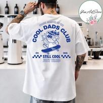 Personalizuoti Šaunūs Tėčiai Klubas Marškinėliai, Vis Dar Šaunus Tik Pavargęs Nugaros Dizainas T-shirt, Naujo Tėčio Įkurtas 2026 Dovana, Tėvo Diena Marškinėliai, Retro Kavos Skeitbordisto Tėtis M