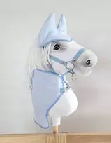 Hobby Horse rinkinys: šviesiai mėlynas pledas ir ausinukai