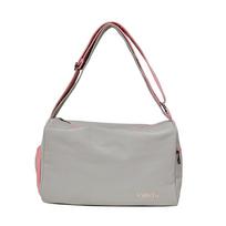 Two-tone sports fitness bag for men, suitable for short trips, with dry and wet separation, single shoulder crossbody bag, large capacity tote bag Average Size šviesiai pilka spalva