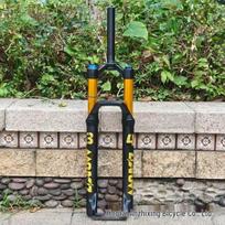 140 mm eigos reguliuojama kalnų dviračio amortizacinė šakė su užrakinamu aliuminio lydinio dizainu Universal 27.5/26 inches
