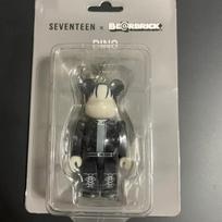 SEPTYNIOJI (Neatidaryta) Bearbrick Dino 100%