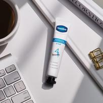 Vaseline No. 4 Hyaluronic Acid Moisturizing Hand Cream