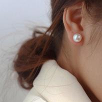 Natūralūs gėlavandenių perlų auskarai stud, paprasto stiliaus retro universalus maišelis 14k auskarai 2023 nauji sidabruoti 925 Natural freshwater pearl silver needle earrings