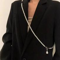 2026 New Trendy Pearl Body Chain Pearl Gyro Necklace Suit Hoodie Chain for Women Backpack Crossbody Jewelry Accessory Wholesale