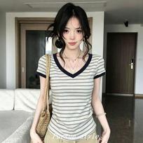 Summer shoulder cotton short-sleeved t-shirt women's Korean slim-fit design striped V-neck women's new top S