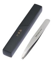 Kai Corporation Seki Magoroku Made in with Storage for Nose and Unwanted Hair Tweezers, Japan, Case, Hair, Eyebrows, (HC1805)