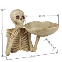 Gotikinis skeleto rankos kaukolės padėklas: Dekoratyvinis Helovino saldainių ir raktų laikiklis Skull Tray balta