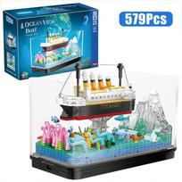 MOC Titanic Cruise Line Pirate Ship Fishbowl With Light Building Blocks Great Wave Kanagawa Aquarium Fish Tank Mini Bircks Toys