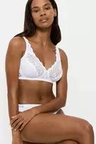 Balta soft liemenėlė Triumph