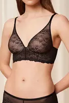 Juoda pakietinta liemenėlė Triumph