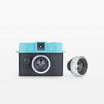 Diana Baby 110 fotoaparatas su 12 mm objektyvu
