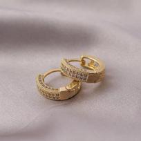 Celebrity Style Round Diamond Ear Cuffs: Trendy Copper Earrings with a Luxurious European & American Niche Design