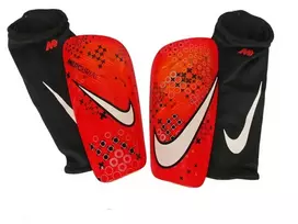 Nike Mercurial Lite CR7 blauzdų apsaugos FJ4869-696