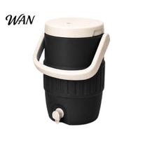 Sports Drink Bottle Insulated Cup Holder with Cool Riser Technology Large Capacity Portable Container Cooler Spill-proof for Outdoor Camping Beach Job Short juoda