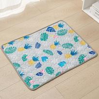 Summer Pet Cooling Mat Dog Cat Cool Pad Ice Mat for Large Dogs Summer Cooling Supplies XS 40*30cm pilka spalva
