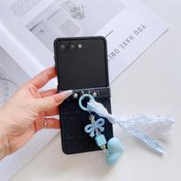 PU Leather Love Flower Wrist Strap Phone Case for Samsung Galaxy Z Flip 7 6 5 4 3 5G Flip7 FE Hinge Protection Shockproof Cover Galaxy Z Flip3 5G juoda