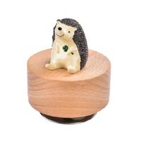 Wood Hand Crank Music Box Rotating Animal Figurine Musical Ornament for Enhancing Home Ambiances and Celebratory Gift