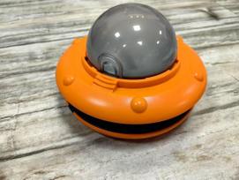 New Product Cat Dog Remote Control Flying Saucer Pet Toy Feeder Leakage Feeder Automatic Feeder Standard Edition oranžinė