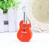 Mini gitara LED raktų pakabukas su garsu ir šviesa white
