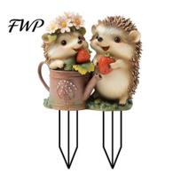 Cute Animal Garden Stake Hedgehog Strawberry Stake, 2D Acrylic Hedgehogs Yard Art Durable Outdoor Waterproof Decoration for Lawn Flower Bed A
