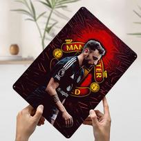 Jungtinės futbolo komandos žaidėjo plakatas Individualus sienos menas Vintažiniai metaliniai ženklai Retro skardinė plokštelė vyro urvo dekoravimui Namų dekoro elementai 20x30cm（7.8x11.8inch）
